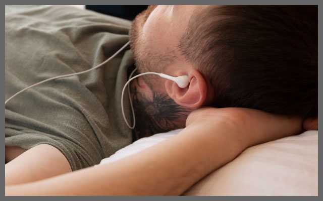 수면-이어폰-습관